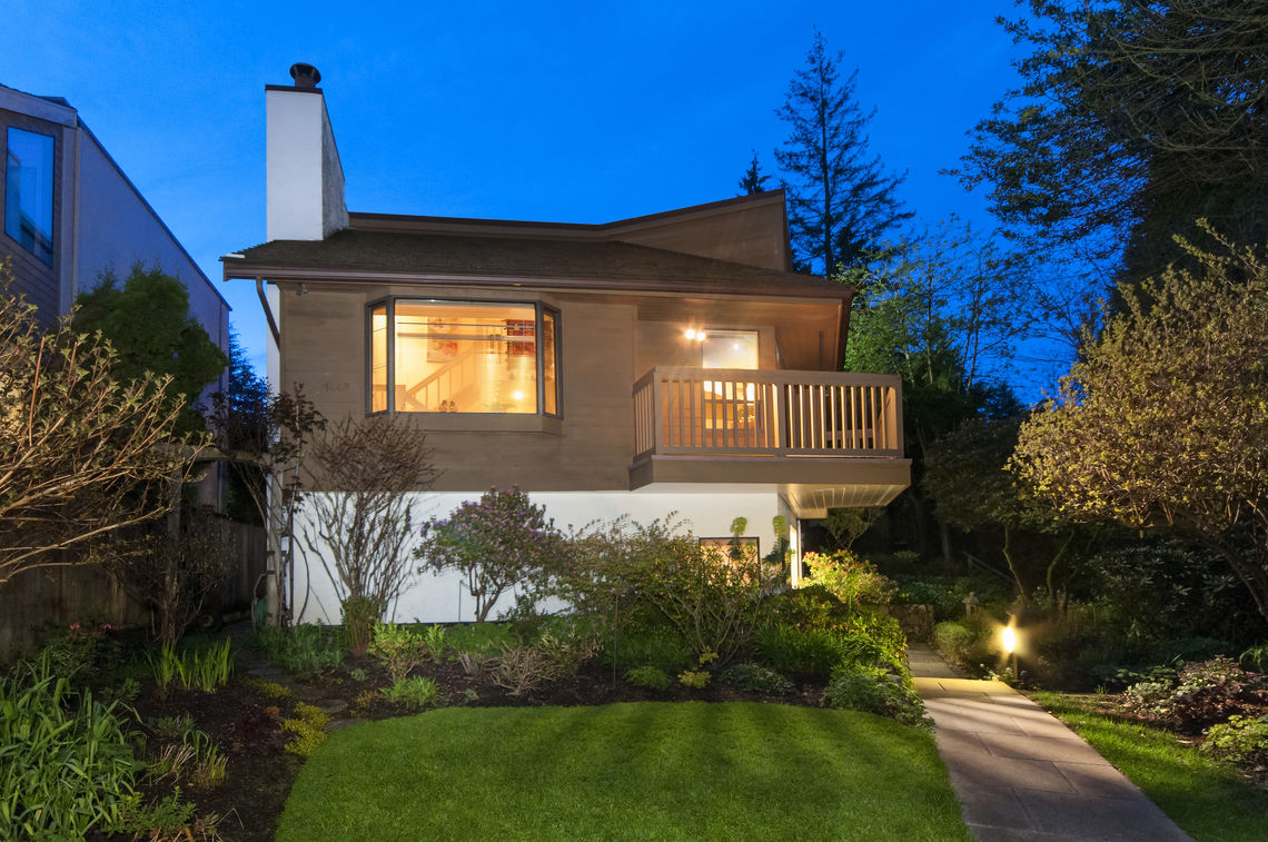 Photo of 1449 Fulton Ave, Ambleside, West Vancouver, BC