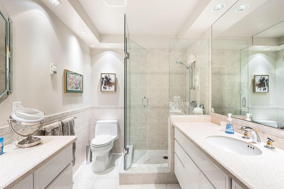 MASTER BDRM ENSUITE BATHROOM