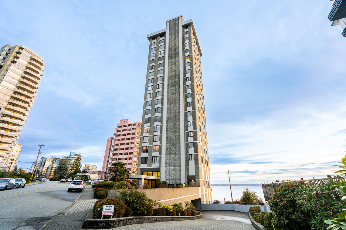 Photo of 1401 BELLEVUE AVE   , DUNDARAVE, West Vancouver, BC