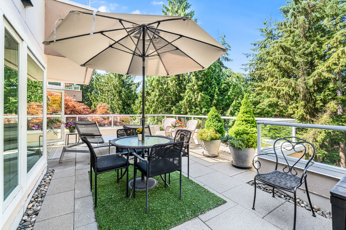 Spacious Deck