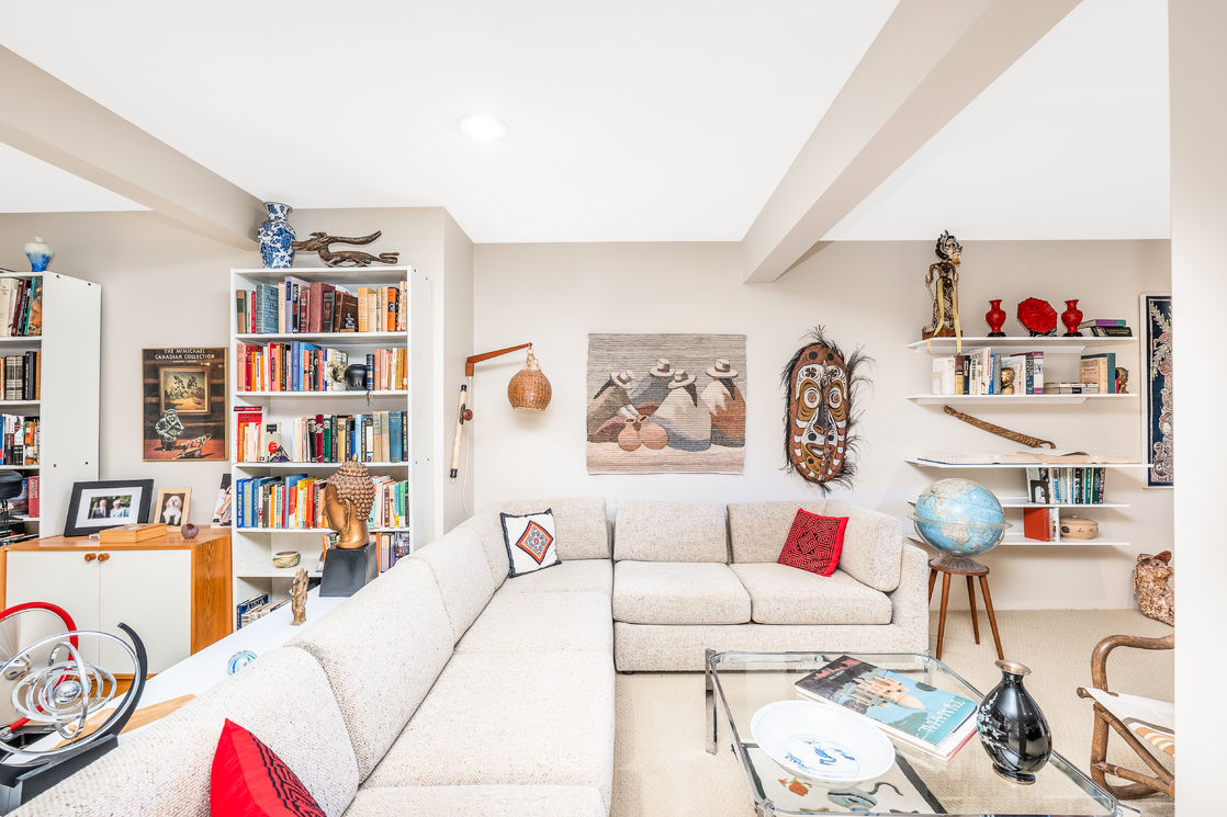 Lower rec room - private entrance