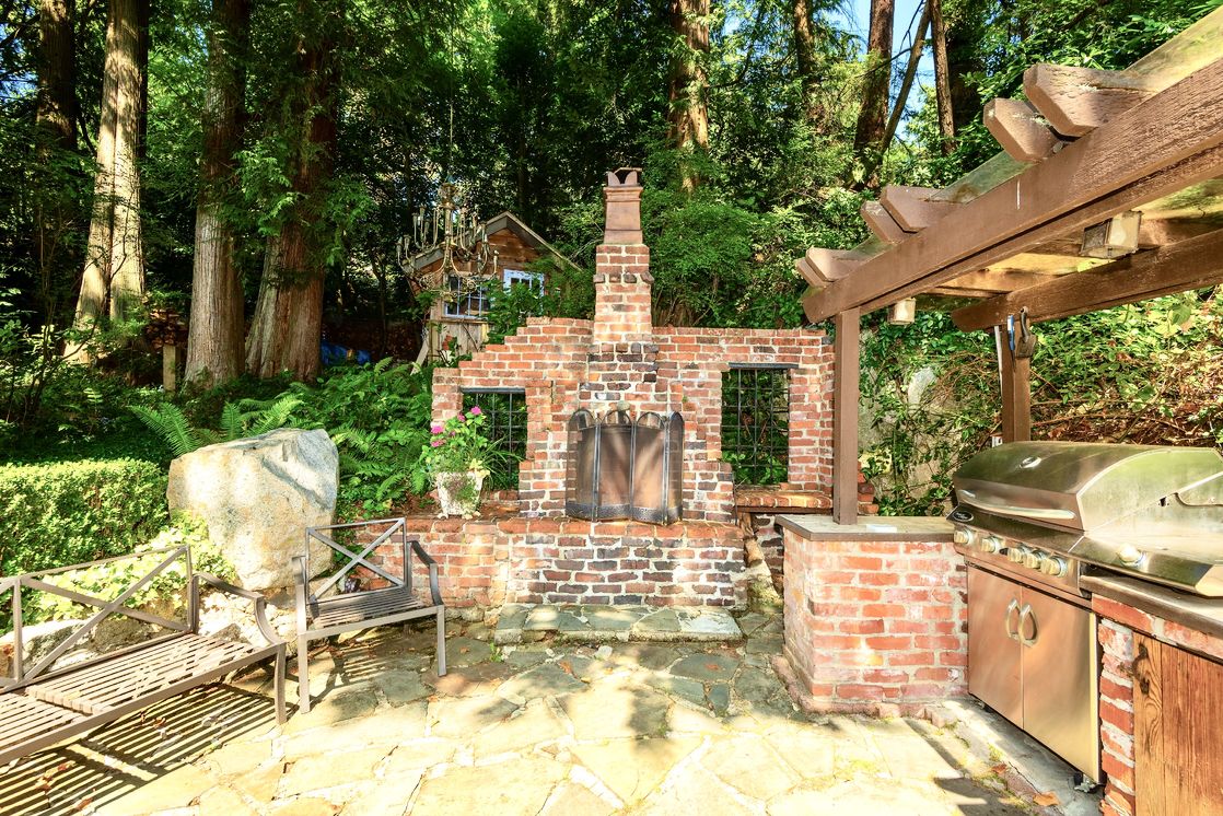 Old brick Fireplace & BBQ Patio