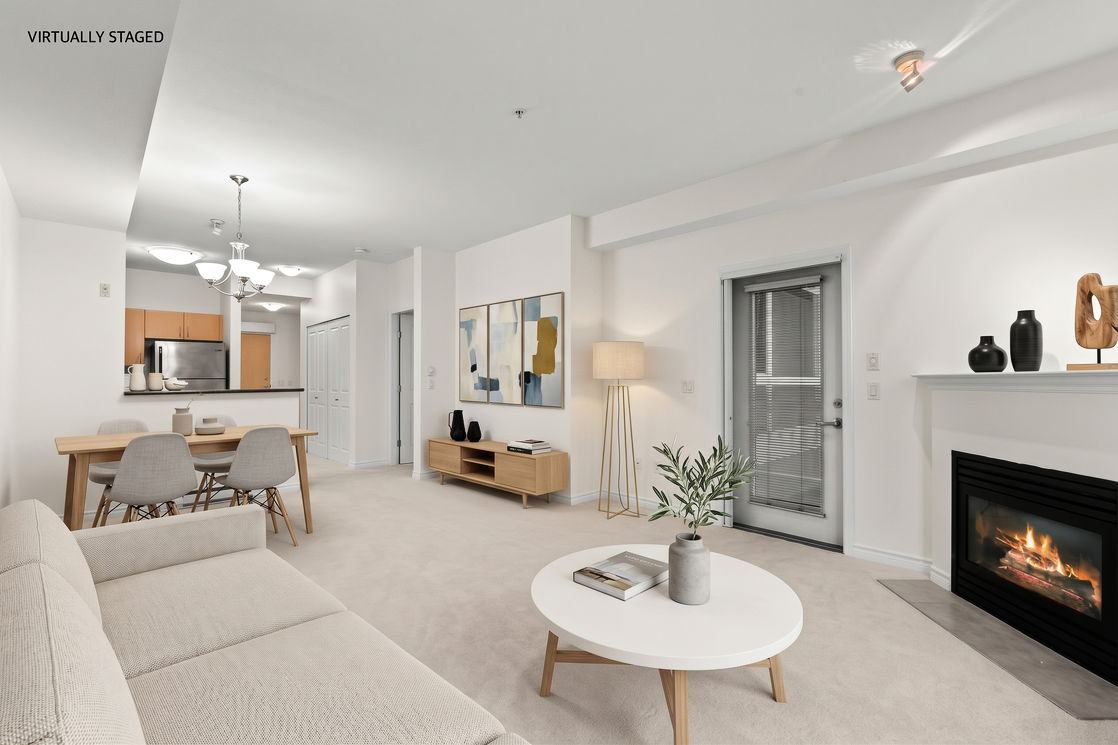 Open plan Living & Dining - Virtually staged