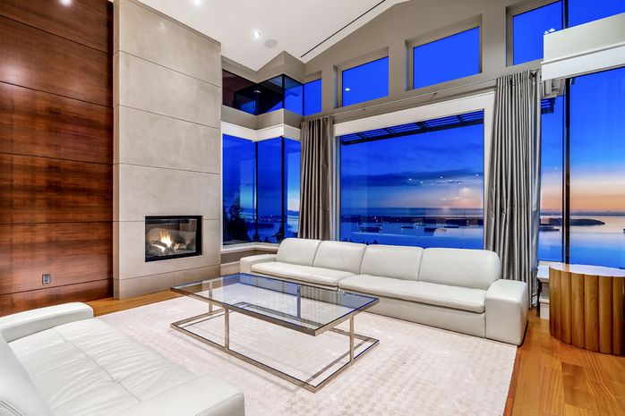 PH408-2575 GARDEN COURT, West Vancouver, BC