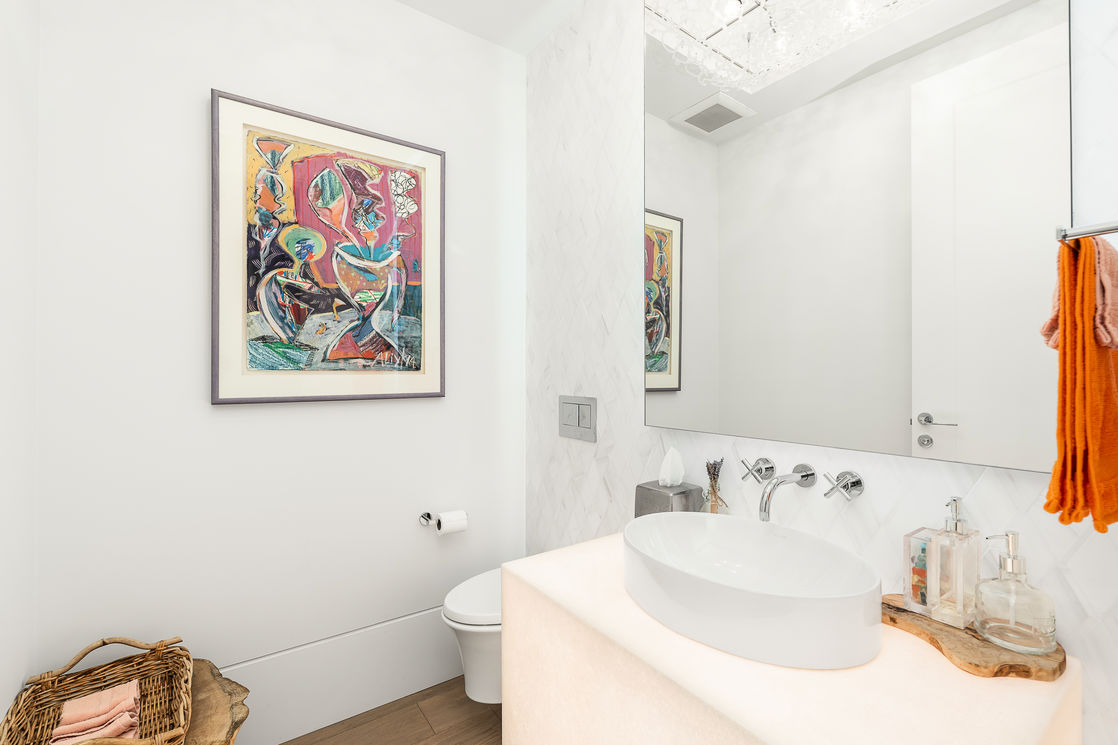Powder room