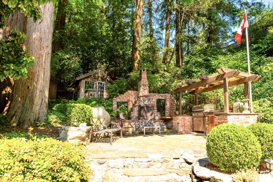 Old Brick Fireplace, BBQ patio