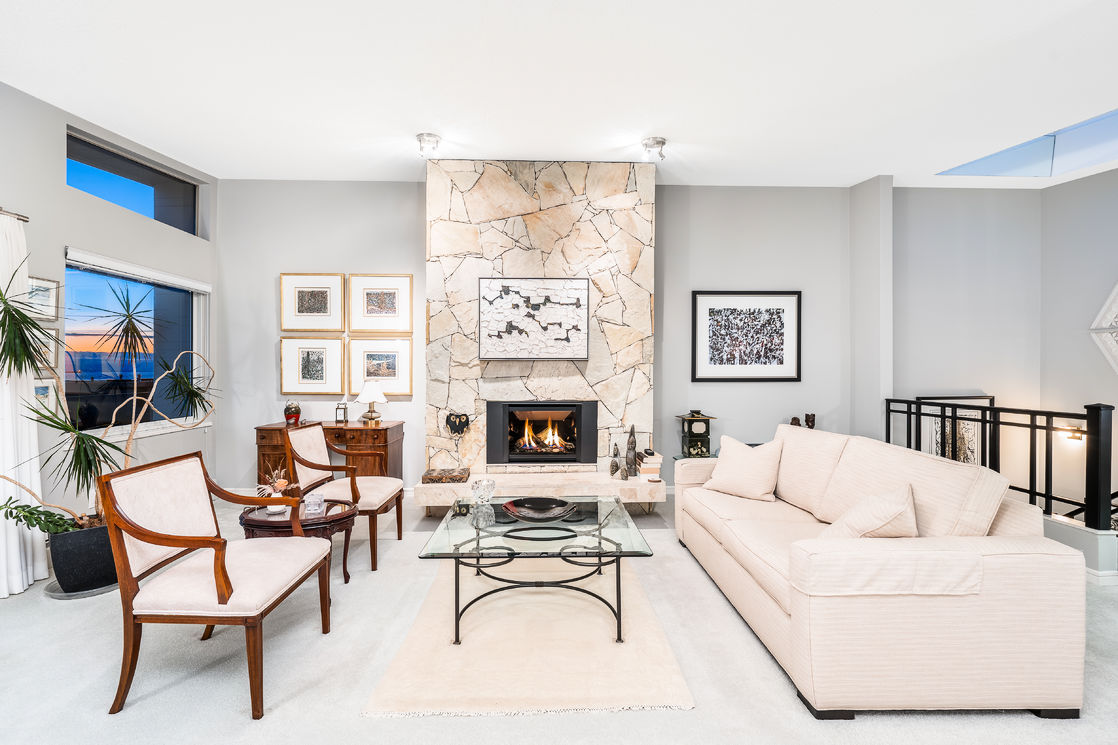 LIVING ROOM WITH VIEW