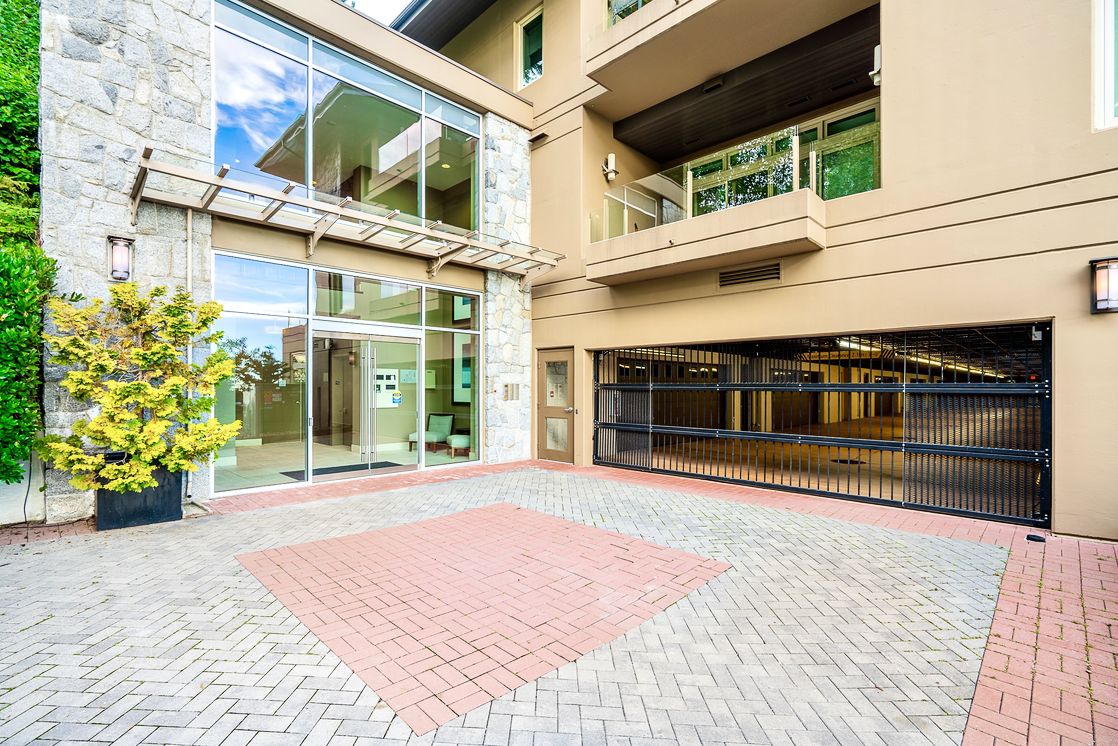 AERIE ENTRANCE - GUEST AND GARAGE