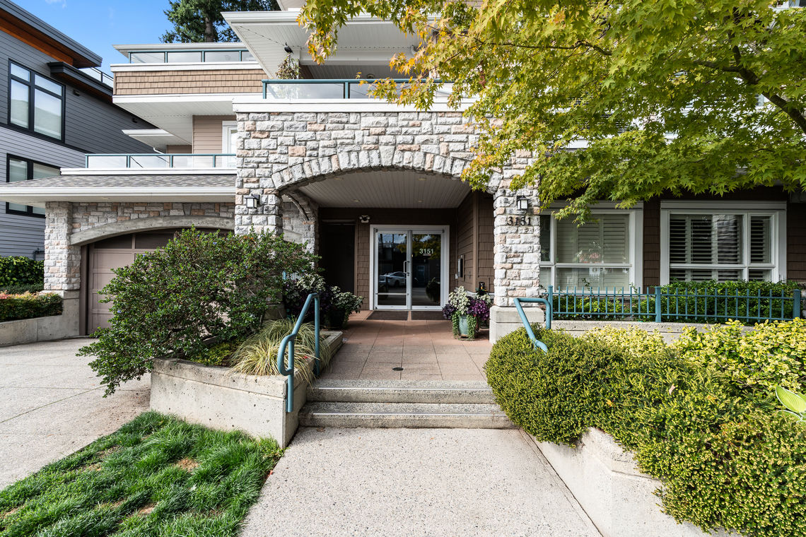 Photo of 208-3151Connaught Cres, Edgemont Village, North Vancouver, BC