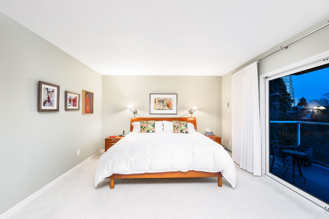 MASTER SUITE WITH WALK IN CLOSET