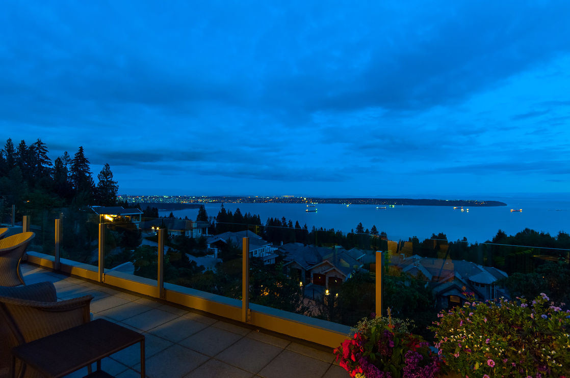 1012575 Garden Court, West Vancouver, BC Real Estate by Shirley Clarke